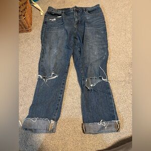 BDG Urban Outfitters destroyed cropped boyfriend jeans